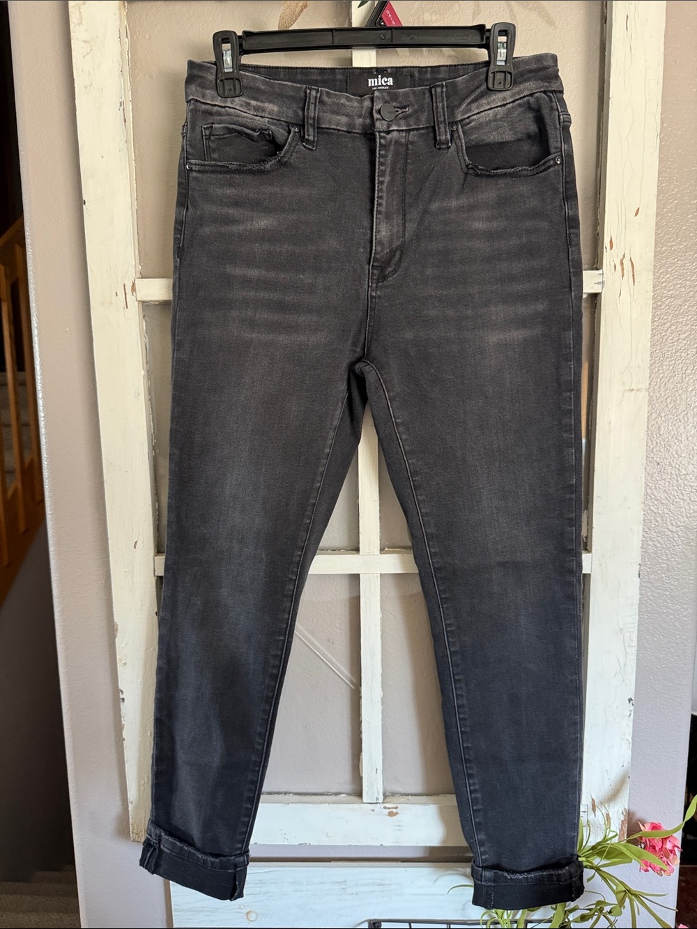 Mica Skinny Jeans in Washed Black